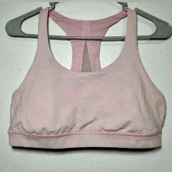 42. Lululemon Invigorate Sports Bra Size 10 Peach Color - Picture 4 of 6